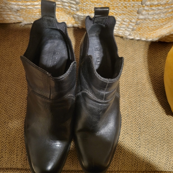 SIZE 8 Born ankle boots. Black - Picture 2 of 4